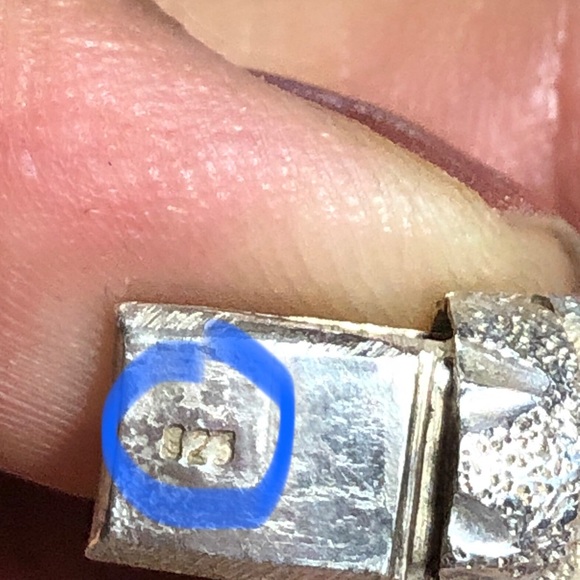 Vintage Sterling etched diamond cut bangle - Picture 5 of 5